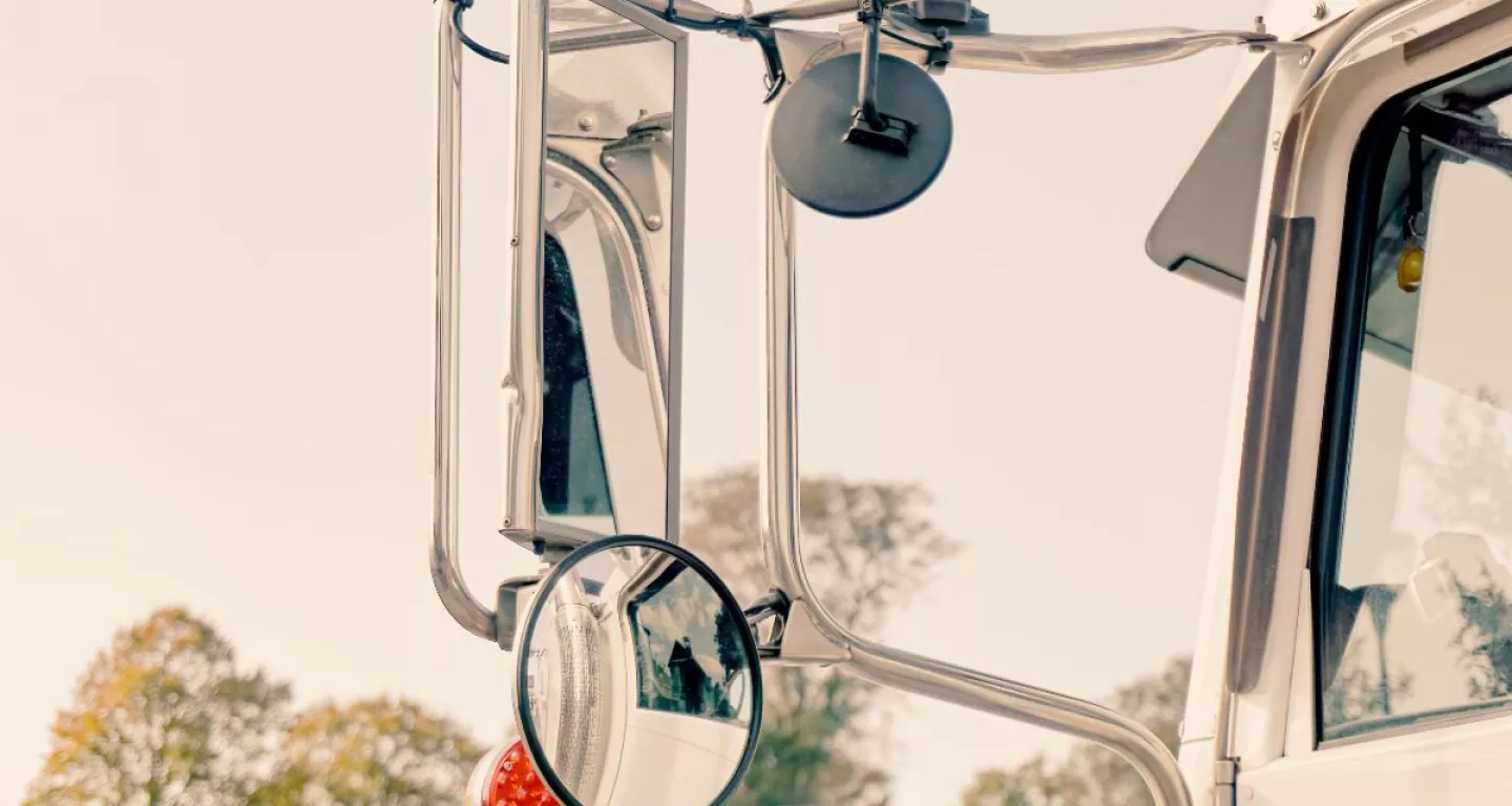 Avoiding a Truck's Blind Spots Safety Tips for Sharing the Road